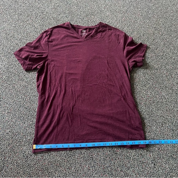 H&M Maroon Slim Fit Short-Sleeve V-Neck Lightweight Cotton T-Shirt Casual Top L - Picture 15 of 16